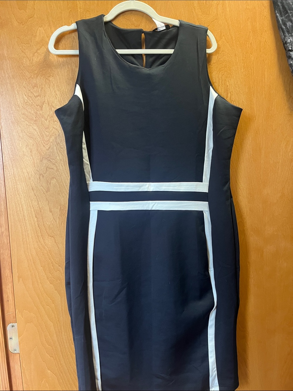 VENUS Colorblock Sheath Dress 1X Black White Career Office Midi Plus Size